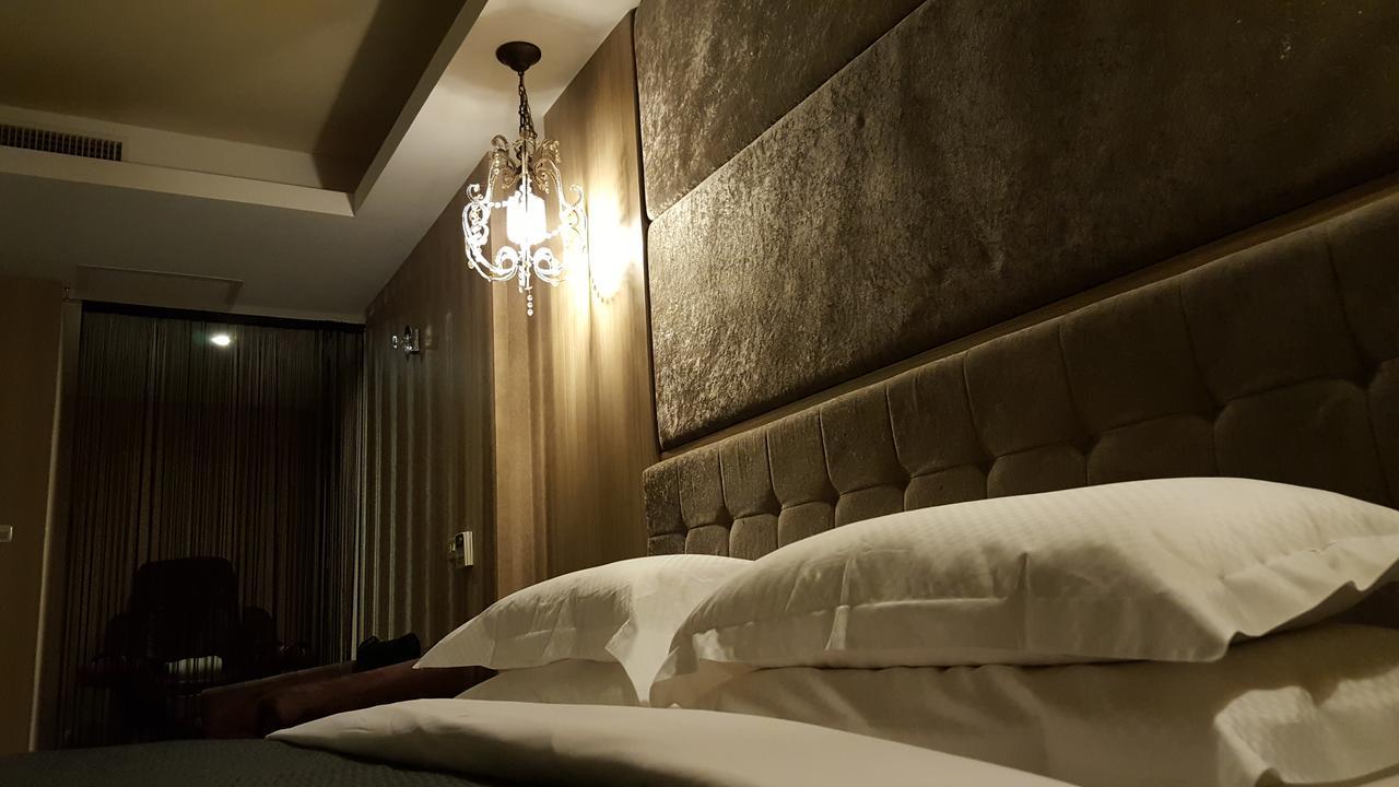The Riverside Hotel & Motel Kaohsiung Eksteriør billede