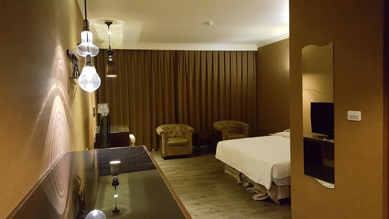 The Riverside Hotel & Motel Kaohsiung Eksteriør billede