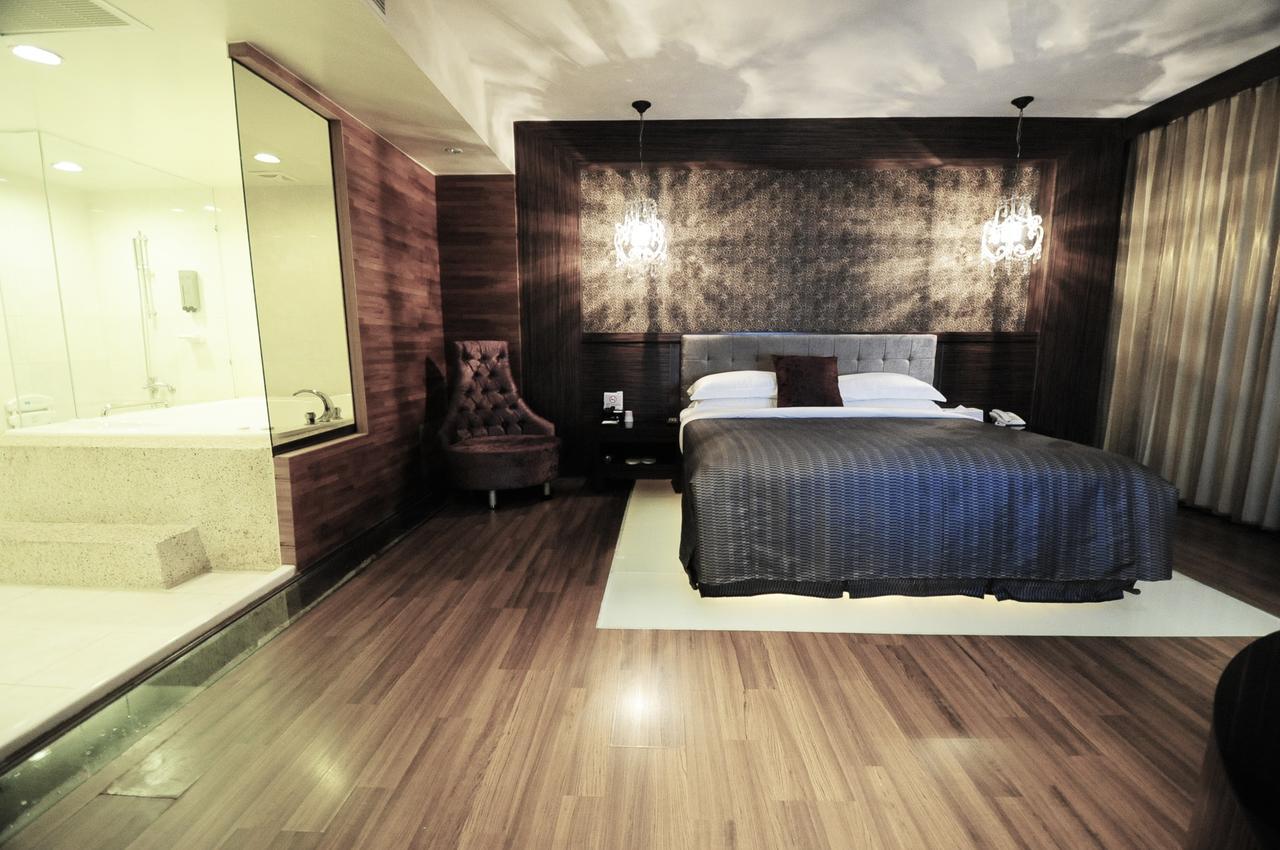 The Riverside Hotel & Motel Kaohsiung Eksteriør billede