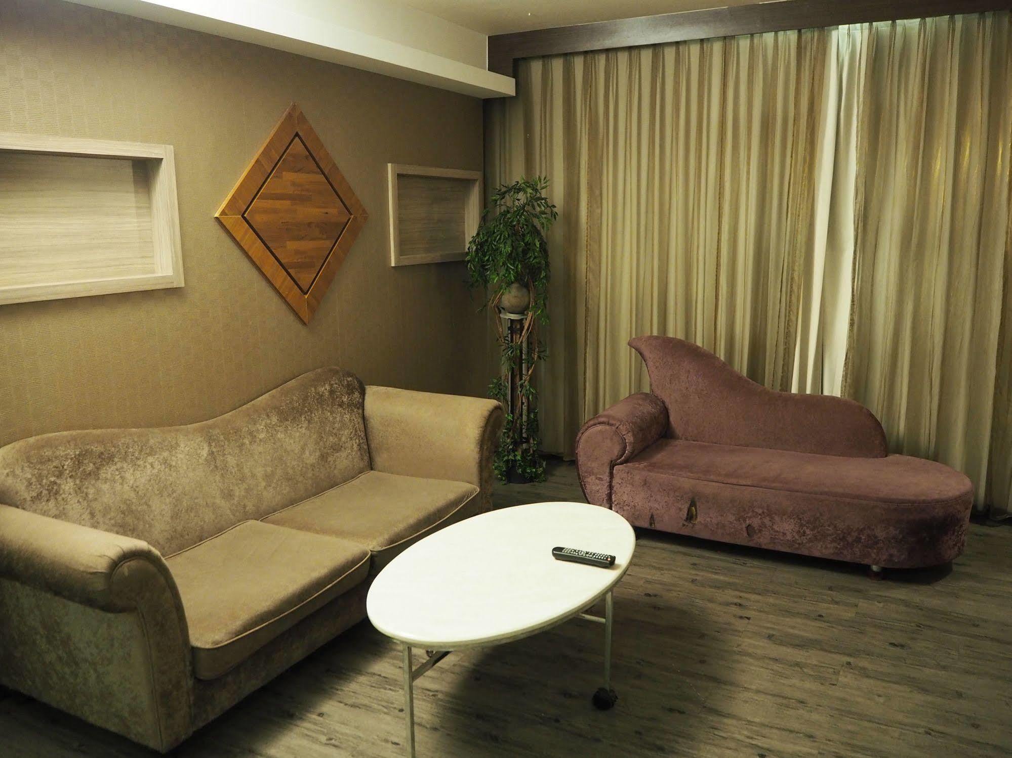 The Riverside Hotel & Motel Kaohsiung Eksteriør billede