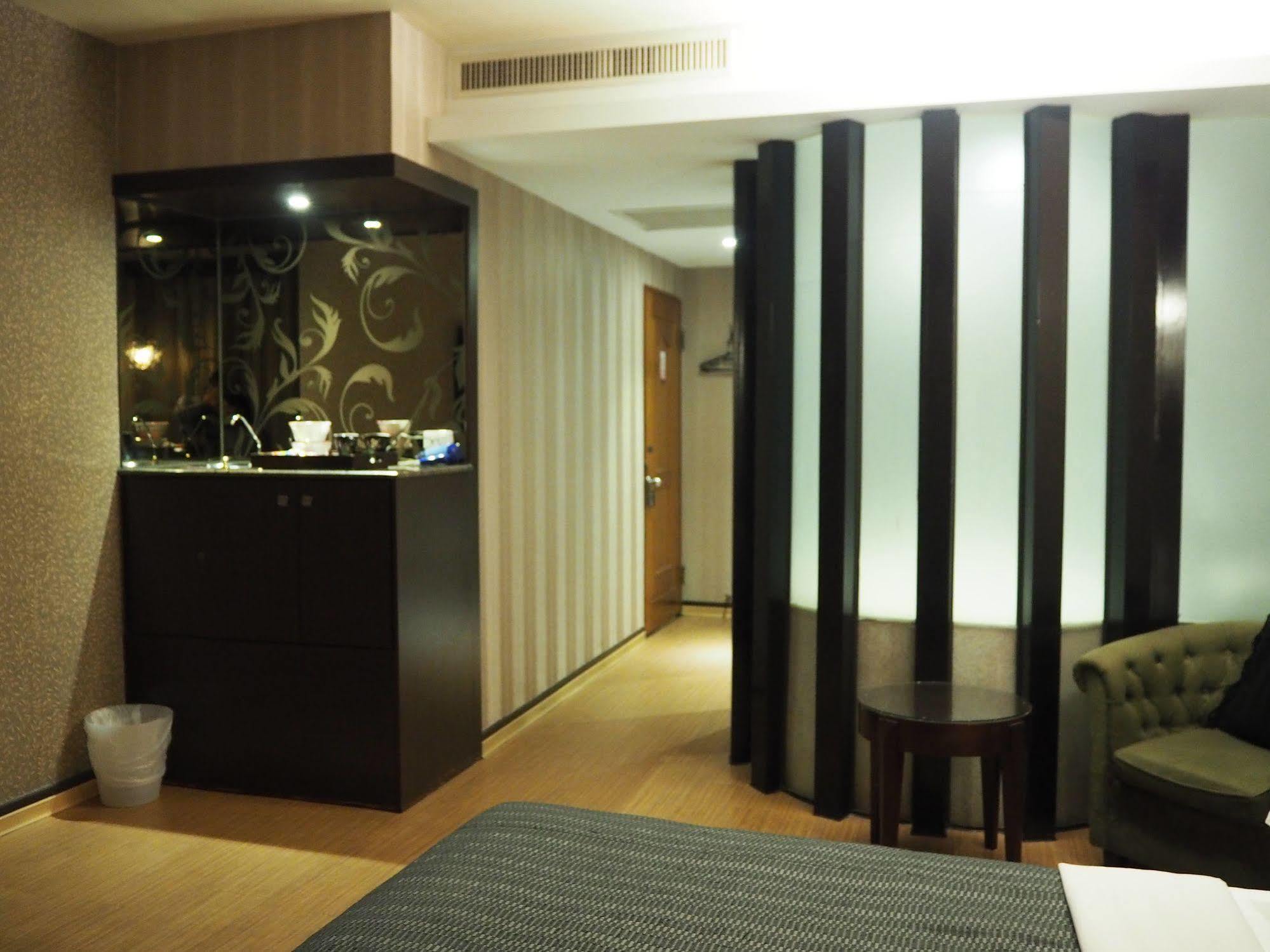 The Riverside Hotel & Motel Kaohsiung Eksteriør billede